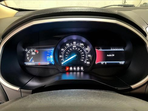 Used 2019 Ford Edge SEL image 13