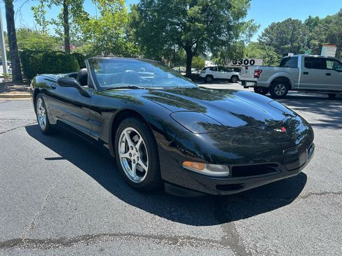 Used 2002 Chevrolet Corvette Convertible w/ Preferred Equipment Group2 RWD image 7