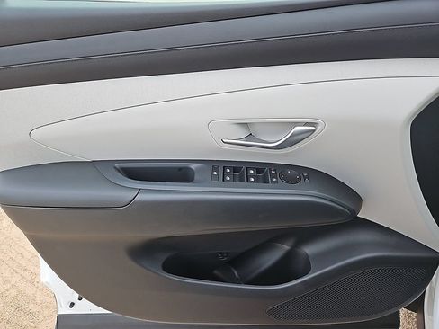 Used 2025 Hyundai Tucson SEL FWD image 11