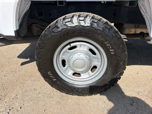 Used 2019 Ford F250 XL w/ Power Equipment Group AWD/4WD image 28