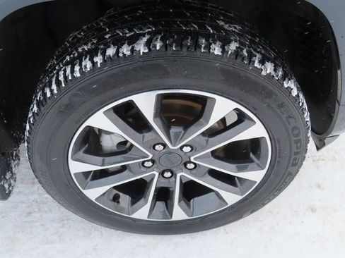 Used 2024 Jeep Grand Cherokee Overland w/ Luxury Tech Group IV image 15