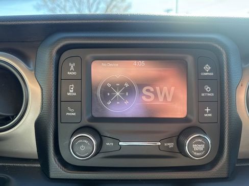 Used 2020 Jeep Wrangler Unlimited Sport AWD/4WD image 36