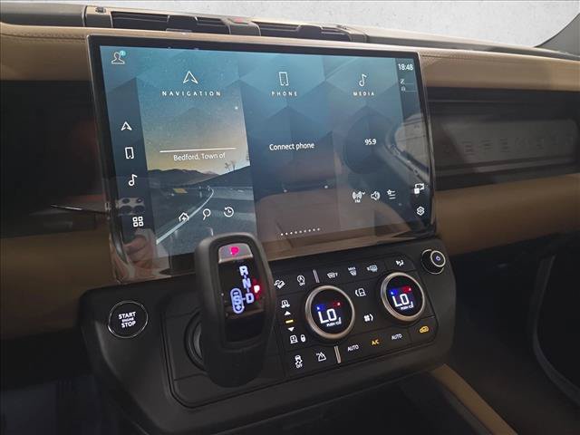 New 2026 Land Rover Defender 110 X-Dynamic SE AWD/4WD image 19