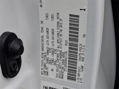 Used 2024 Toyota Tundra Limited image 26