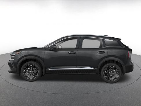 Used 2026 Nissan Kicks SR AWD/4WD image 5