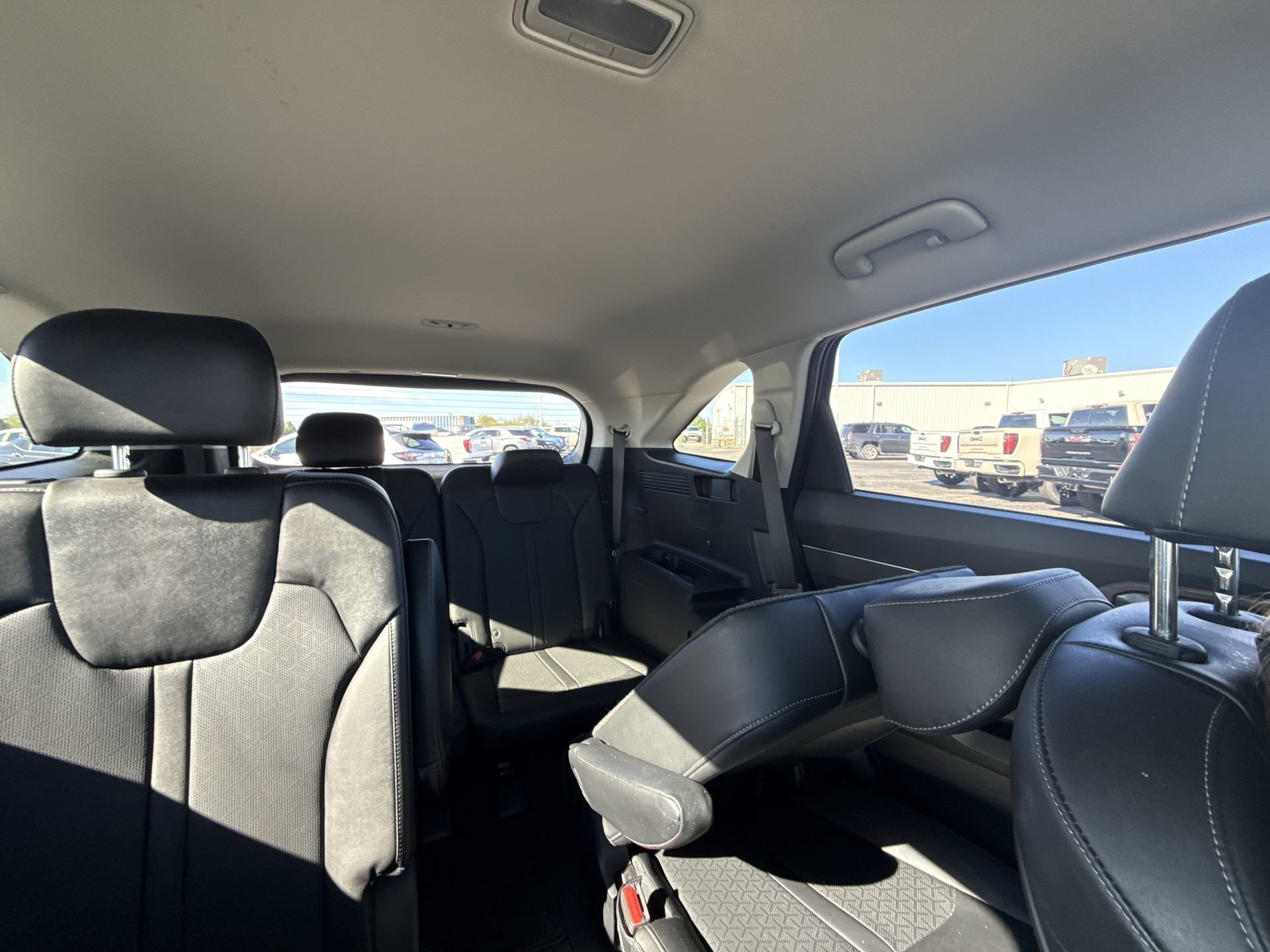 Used 2022 Kia Sorento EX FWD image 13