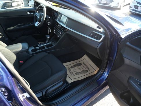 Used 2019 Kia Optima LX image 16