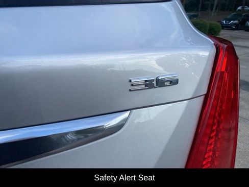 Used 2017 Cadillac XT5 Luxury w/ Driver Awareness Package image 13