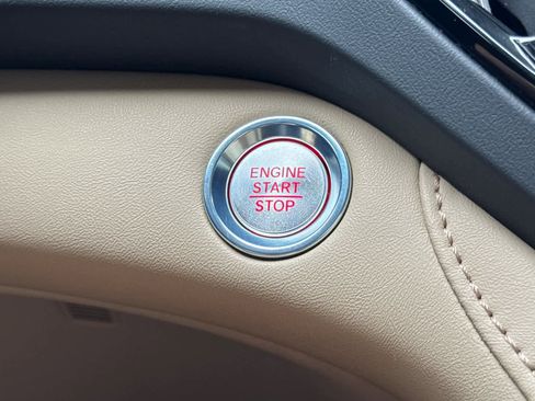 Used 2024 Acura RDX SH-AWD image 21