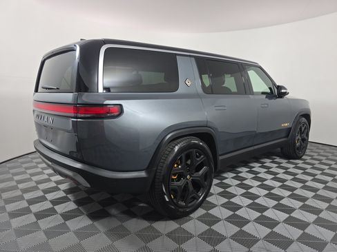 Used 2022 Rivian R1S Launch Edition Quad AWD/4WD image 5