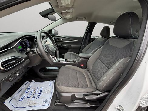 Used 2023 Chevrolet Bolt EUV LT FWD image 2