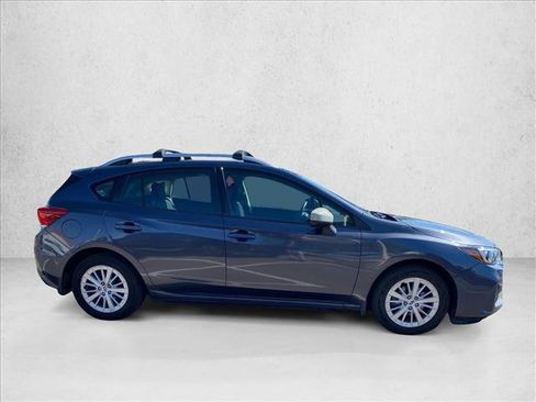 Used 2017 Subaru Impreza 2.0i Premium AWD/4WD image 4