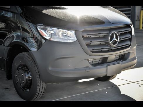 New 2025 Mercedes-Benz Sprinter 3500 image 2