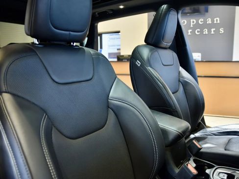 Used 2021 Jeep Cherokee Latitude Lux 80th Anniv w/ Quick Order Package 26U 80TH image 26