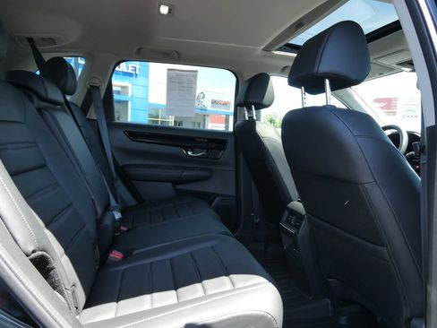 Used 2025 Honda CR-V EX-L image 15