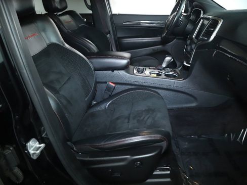 Used 2017 Jeep Grand Cherokee Trailhawk w/ Trailhawk Luxury Group AWD/4WD image 37