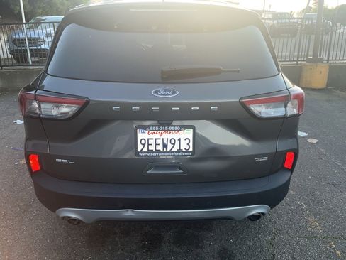 Certified 2022 Ford Escape SEL w/ Technology Package image 4