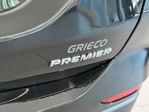 Used 2023 Chevrolet Equinox Premier FWD image 16