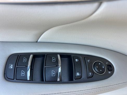 Used 2015 INFINITI Q70 L 3.7 w/ Deluxe Touring Package image 28