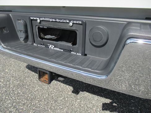 Used 2015 GMC Canyon SLT image 8