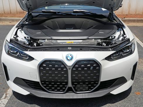 Used 2023 BMW i4 eDrive35 RWD image 7