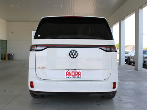 New 2025 Volkswagen ID. Buzz Pro S image 4