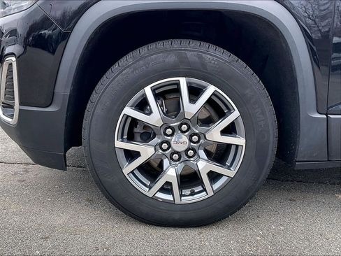 Used 2023 GMC Acadia SLT AWD/4WD image 7