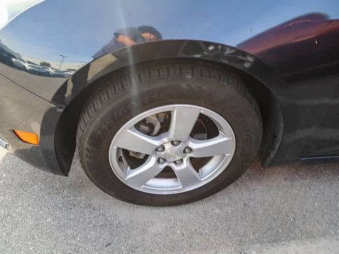Used 2016 Chevrolet Cruze LT image 8