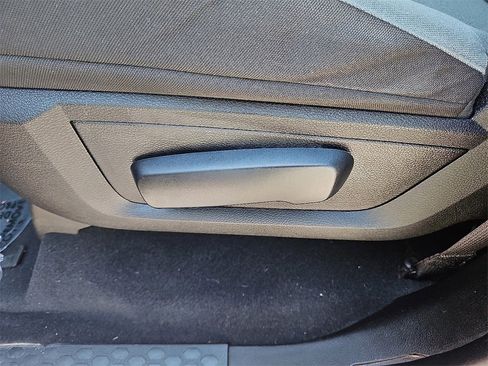 Used 2022 RAM 1500 Classic SLT image 20