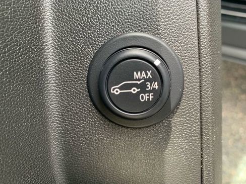 Used 2022 Chevrolet Equinox LT image 27