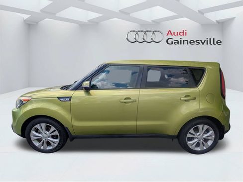 Used 2014 Kia Soul + FWD image 11