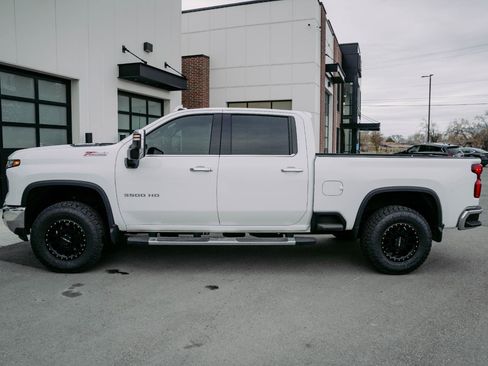 Used 2024 Chevrolet Silverado 3500 LTZ w/ LTZ Premium Package image 6