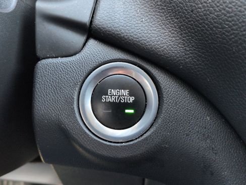 Certified 2021 Chevrolet Equinox LT FWD image 17