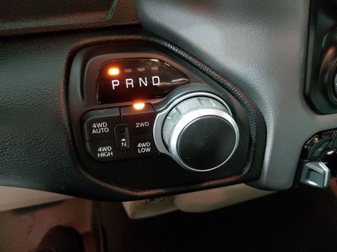Used 2019 RAM 1500 Big Horn AWD/4WD image 26