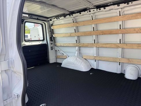Used 2025 GMC Savana 2500 w/ Driver Convenience Package RWD image 16