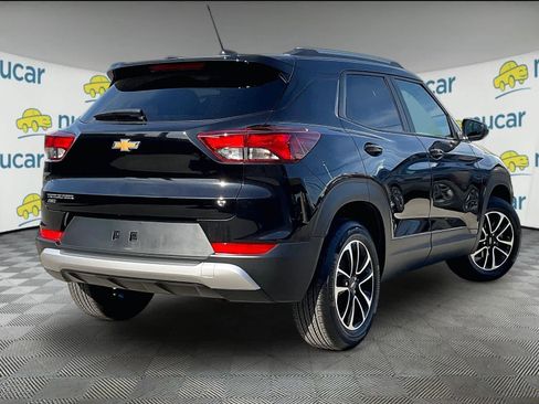 Used 2025 Chevrolet TrailBlazer LT image 6