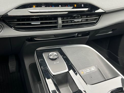 New 2026 Buick Enclave Sport Touring w/ Power Package image 31