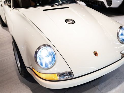Used 1990 Porsche 911 Carrera image 24