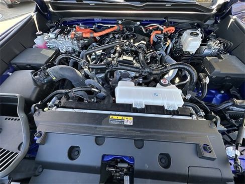 Certified 2025 Toyota Tacoma TRD Sport image 32