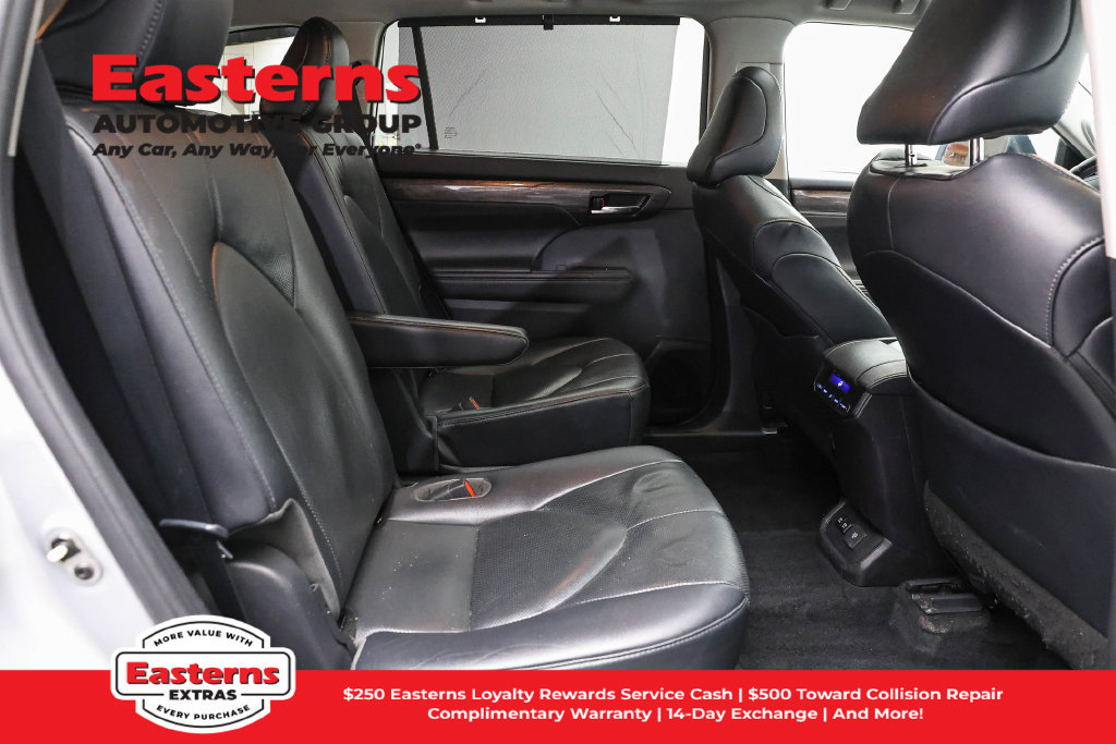 Used 2021 Toyota Highlander Limited AWD/4WD image 27