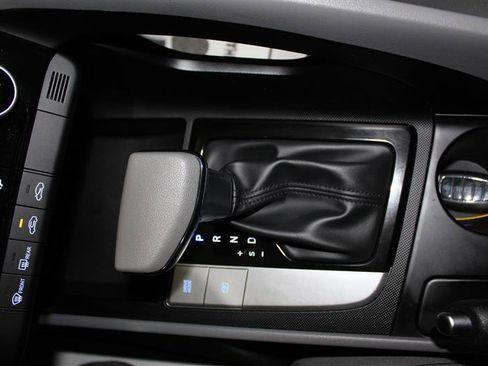 Used 2021 Hyundai Elantra SEL FWD image 22
