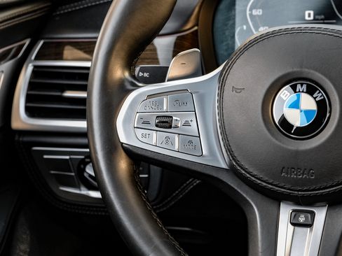 Used 2020 BMW M760i xDrive AWD/4WD image 16