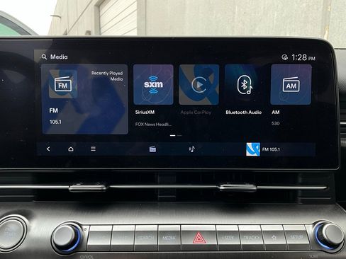 Used 2025 Hyundai Kona SEL image 32