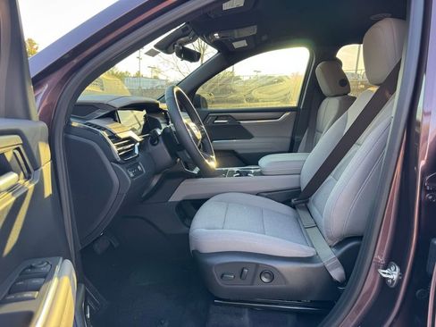 New 2026 GMC Acadia Elevation image 18