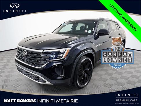 Used 2024 Volkswagen Atlas Cross Sport SE w/ Panoramic Sunroof Package FWD image 1