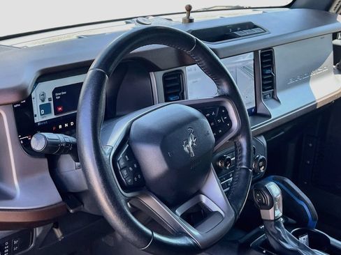 Used 2021 Ford Bronco Outer Banks AWD/4WD image 9