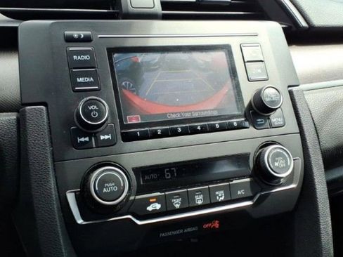 Used 2019 Honda Civic LX image 11