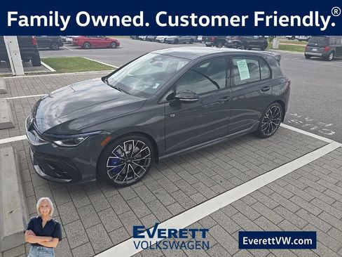 Used 2026 Volkswagen Golf image 1