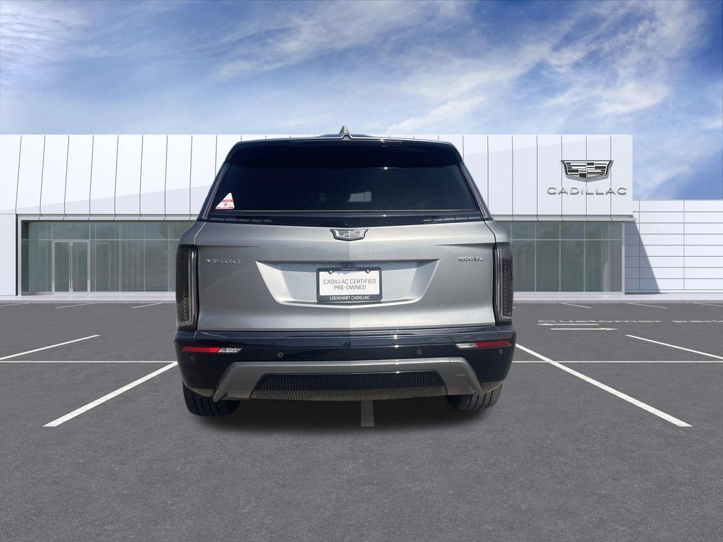 Certified 2026 Cadillac Vistiq Sport w/ LPO, Floor Liner Package AWD/4WD image 7