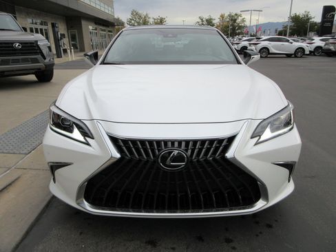 Used 2025 Lexus ES 350 w/ Premium Package FWD image 14